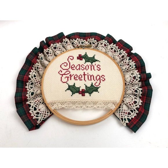 Seasons Greetings Counted Cross Stitch Wood Embroidery Hoop Lace Fabric Trim - Picture 7 of 8